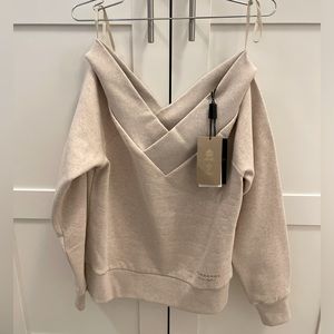 Burberry V-Neck/Off Shoulder Sweater
